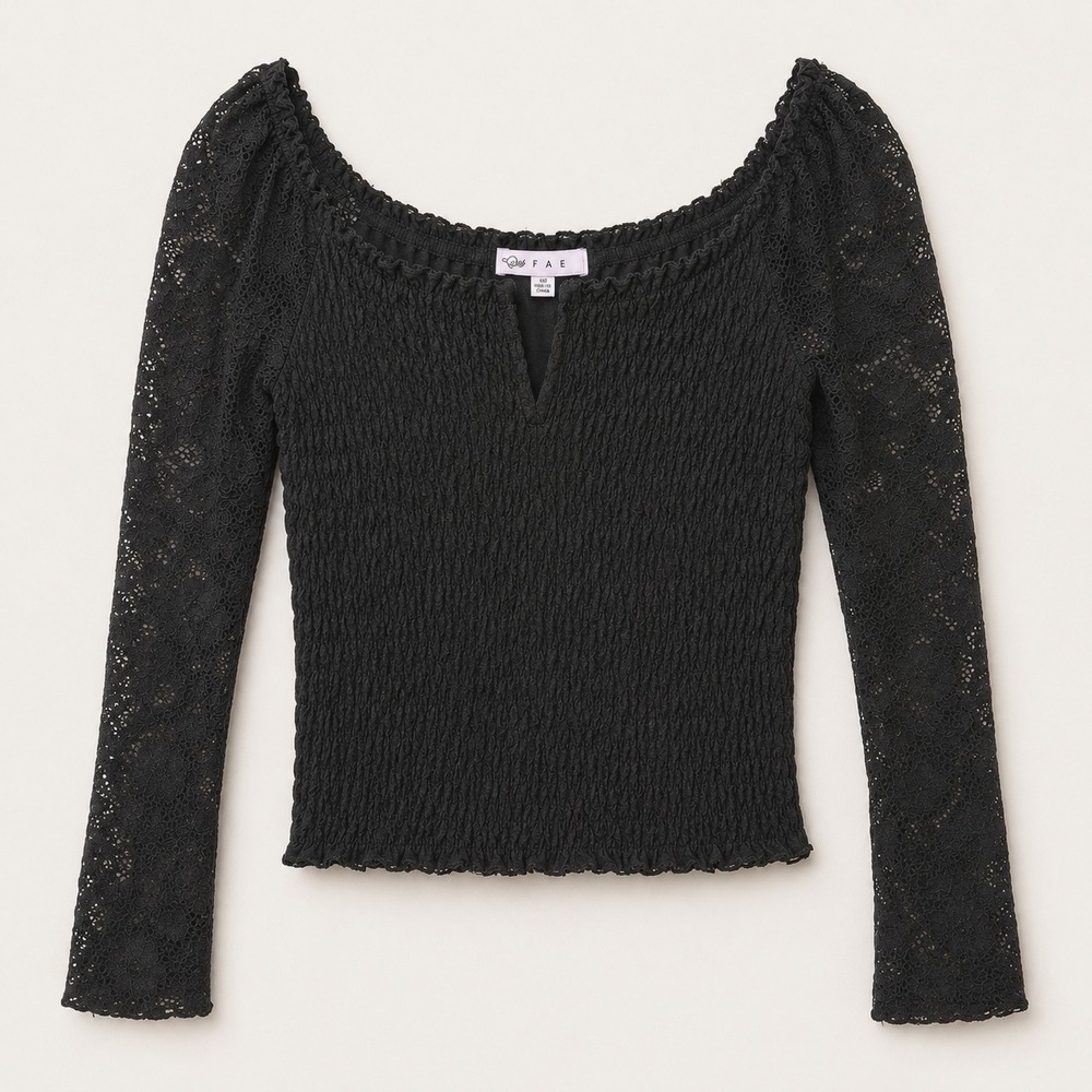 Junior Top Size Medium Crop Black Smocked Bodice Lace Sleeve Witchy‎ Whimsigoth